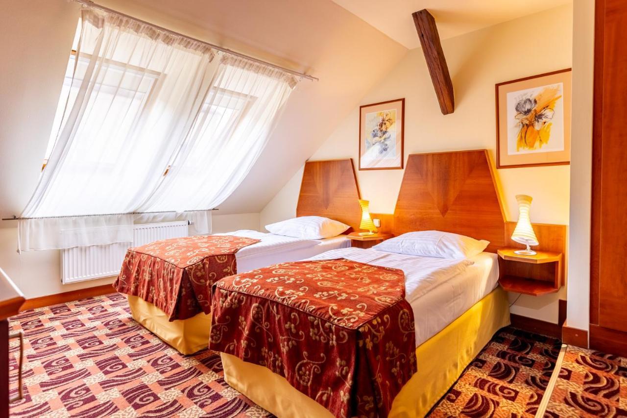 Grandhotel Zvon Ceske Budejovice Extérieur photo